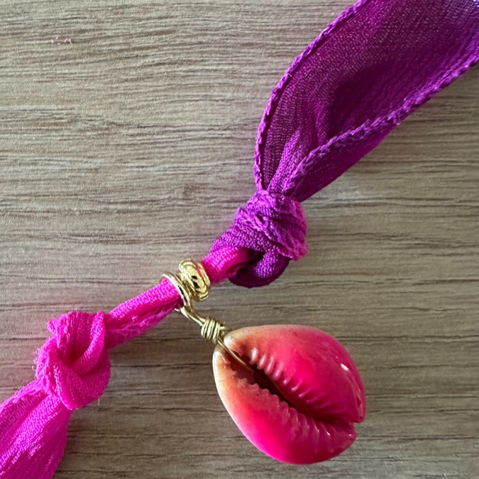 Tobillera con charms y cinta de seda : Paso 3 Tobillera con charms y cinta de seda : Paso 3