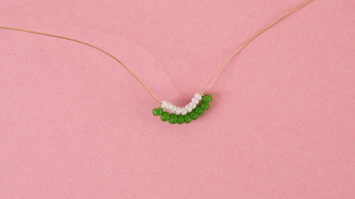 Collar de perlas con colgantes de sandía : Paso 3