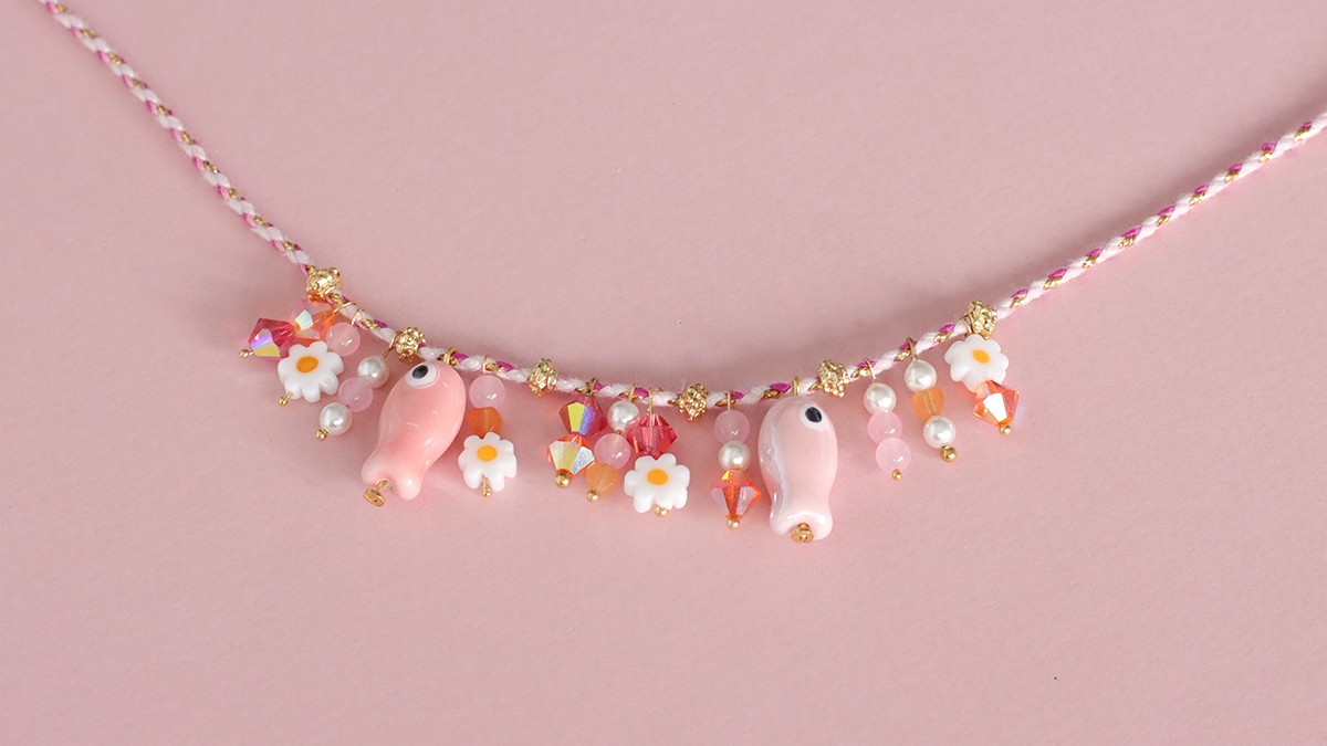 Collar de cordón de verano con colgantes : Paso 6