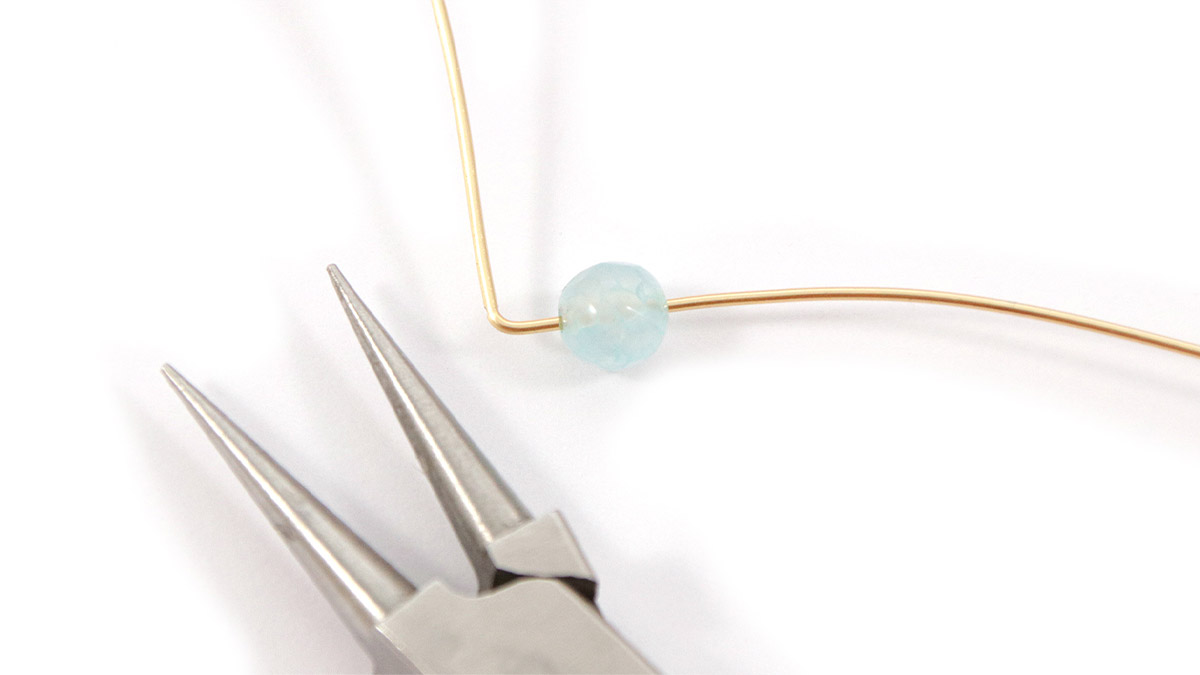 Anillo de alambre de metal aguamarina : Paso 1 Anillo de alambre de metal aguamarina : Paso 1