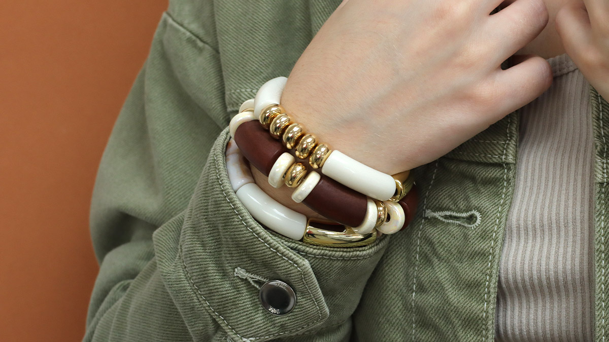 Pulseras elásticas Tubos de cuentas de acrílico y madera Pulseras elásticas Tubos de cuentas de acrílico y madera