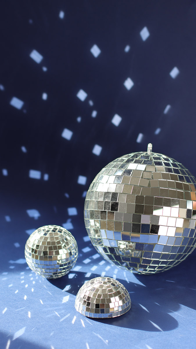 Esquema DIY Bolas facetadas con espejos autoadhesivos