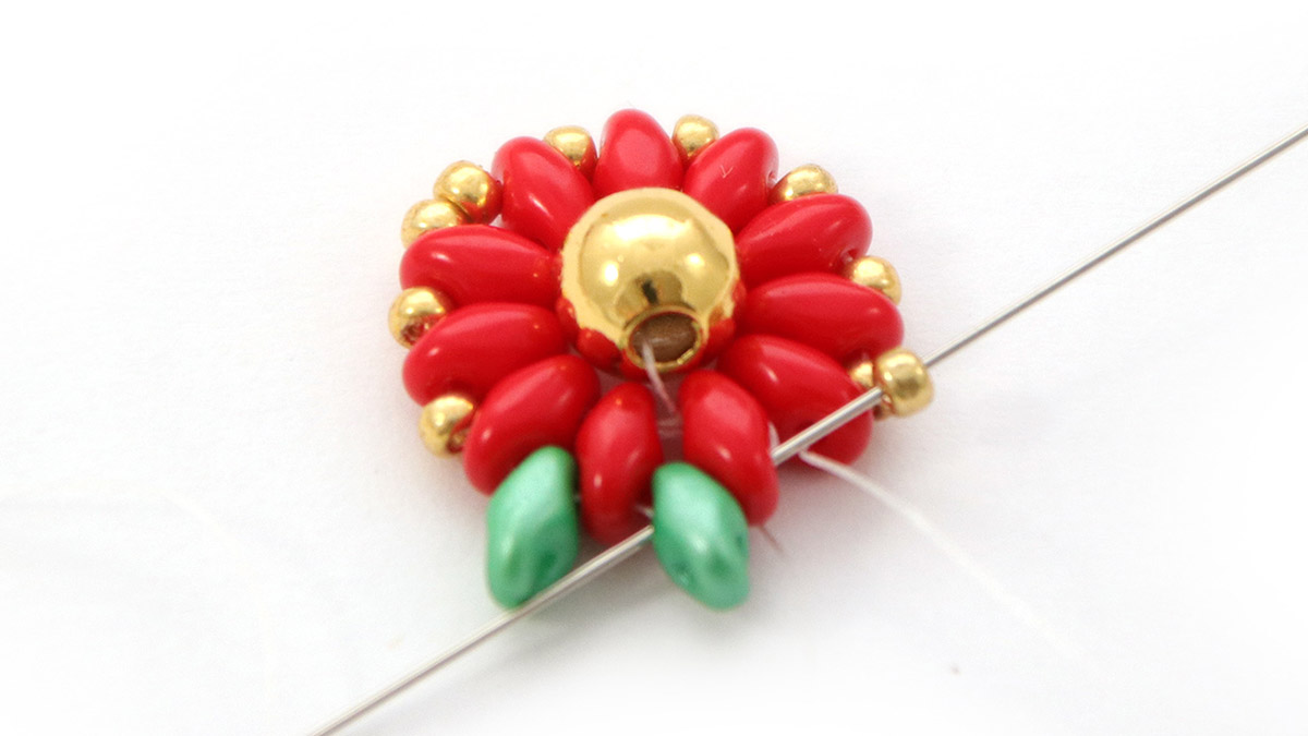 DIY Flor de Navidad SuperDuo Marcador de Cuentas de Cristal : Paso 6