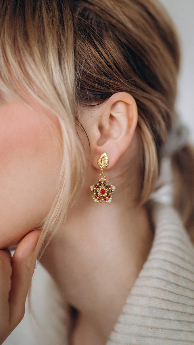 Pendientes de semillas Miyuki y flor de Turmalina