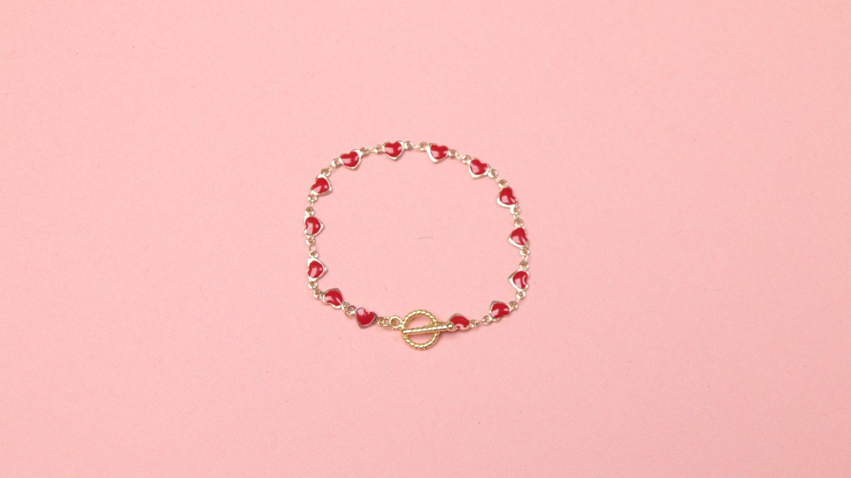 Esquema Pulsera de corazones rojos muy fácil de hacer Esquema Pulsera de corazones rojos muy fácil de hacer