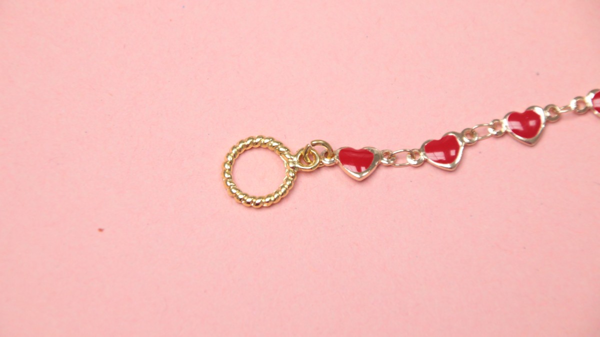 Pulsera de corazones rojos muy fácil de hacer : Paso 3 Pulsera de corazones rojos muy fácil de hacer : Paso 3