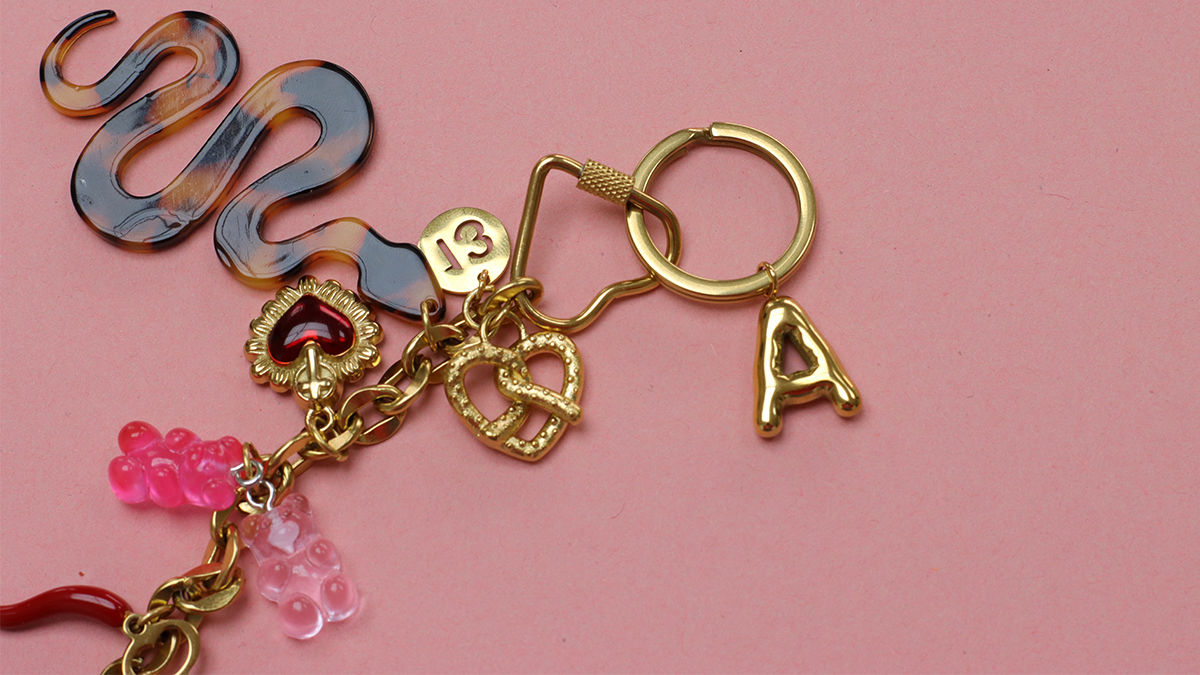 Bolso joya con colgante de letra y serpiente : Paso 9