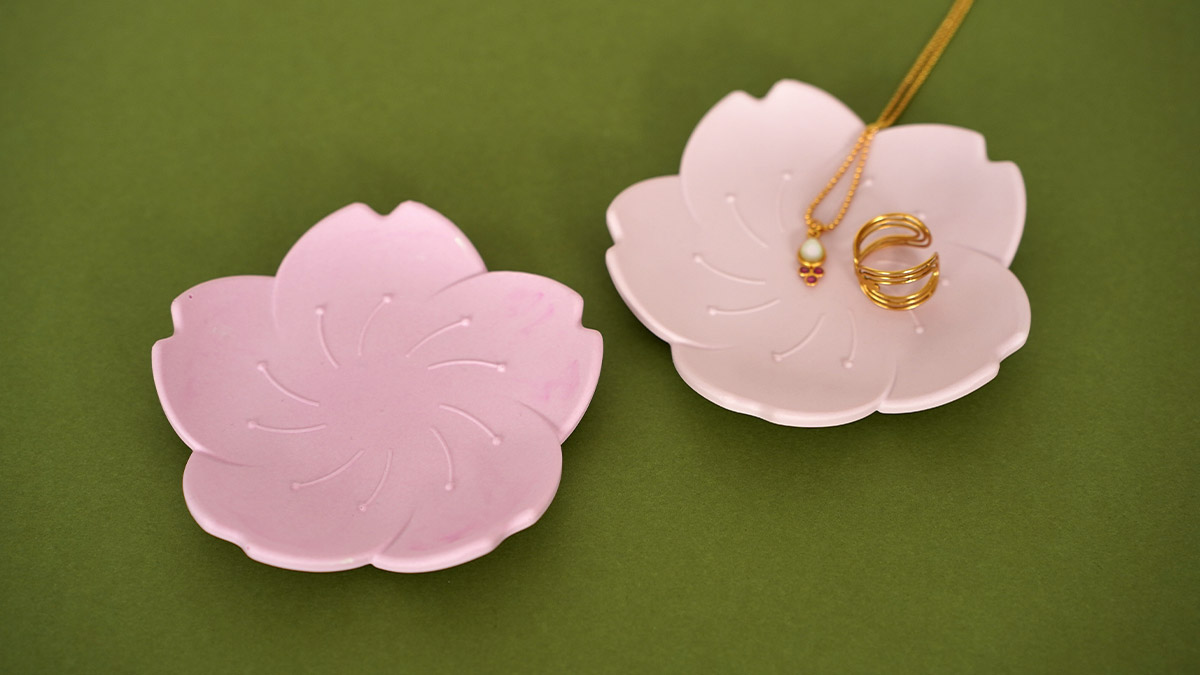 Platos de joyería de jesmonita