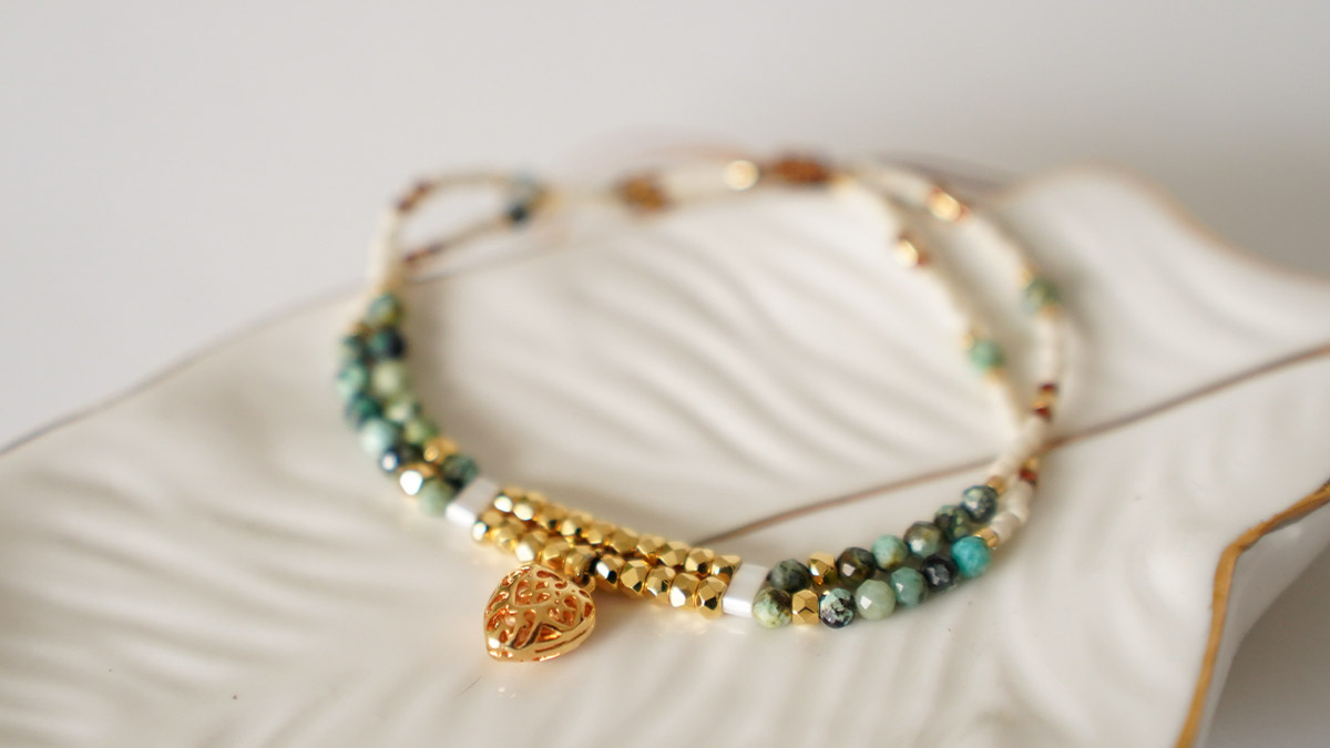 Esquema Pulsera de dos filas de perlas con lazo