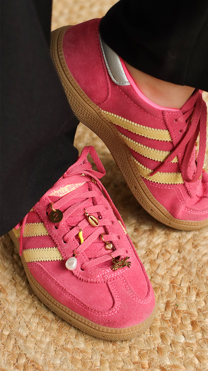 DIY: Personaliza tus zapatillas con Dijes