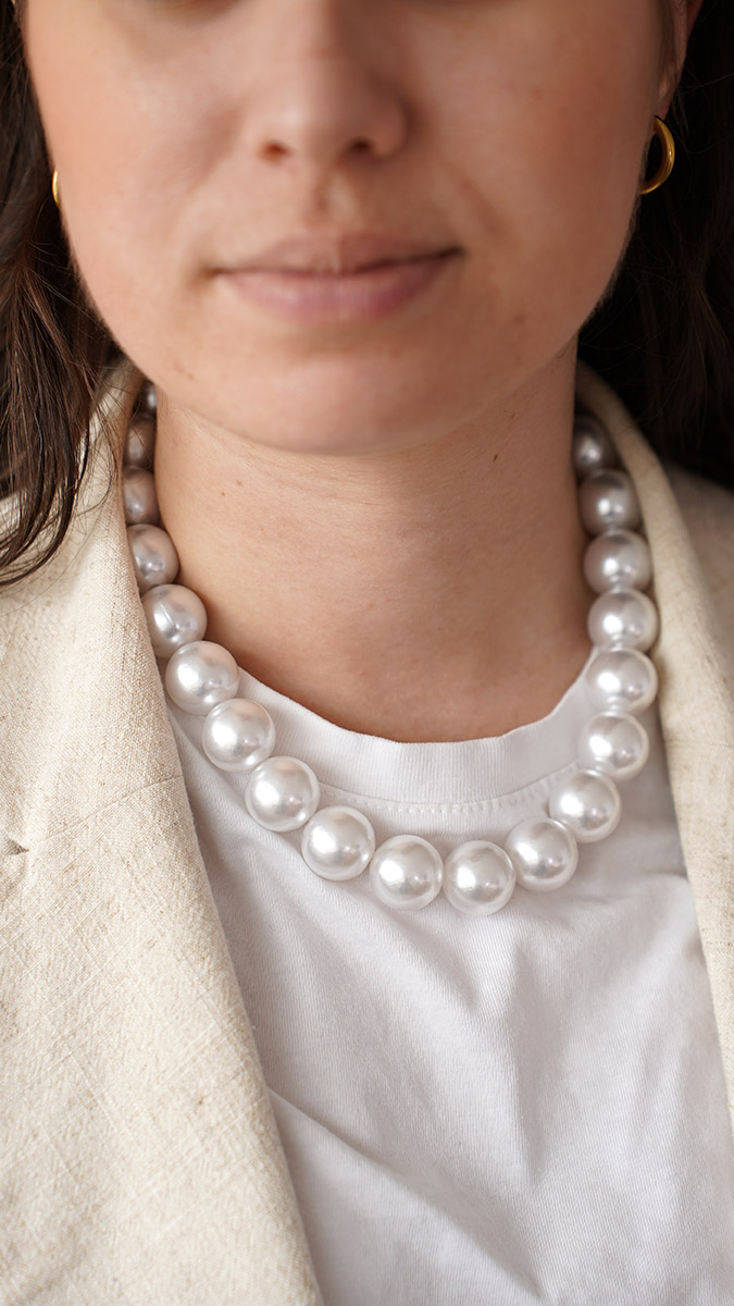 Esquema Collar elástico con grandes cuentas nacaradas Esquema Collar elástico con grandes cuentas nacaradas