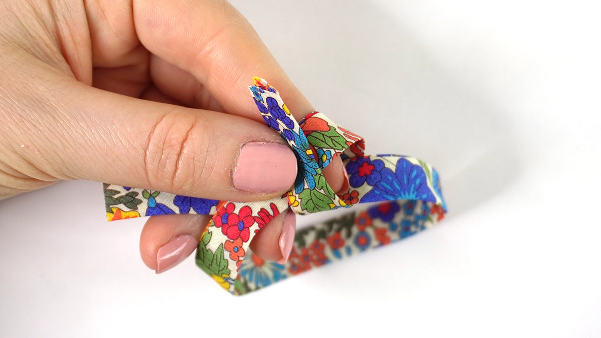 Pulsera Liberty sin Cierre con nudos corredizos : Paso 1 Pulsera Liberty sin Cierre con nudos corredizos : Paso 1