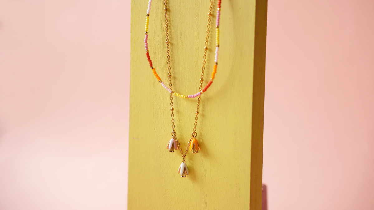 Esquema Collar de cuentas de rocalla multicolor