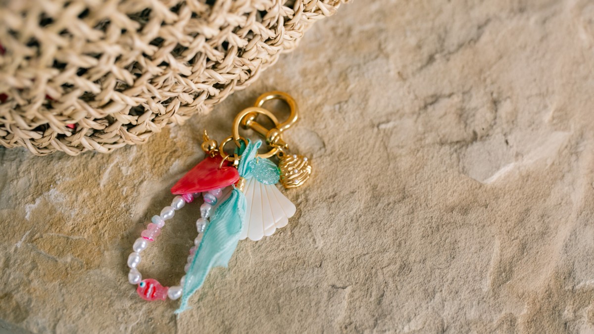 Esquema DIY bolso de verano grigri con conchas