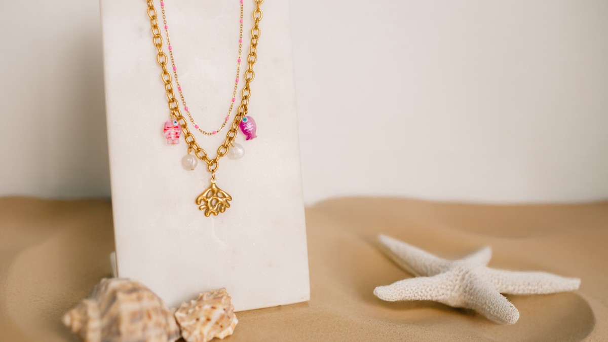 Collares con colgantes de acero inoxidable dorado