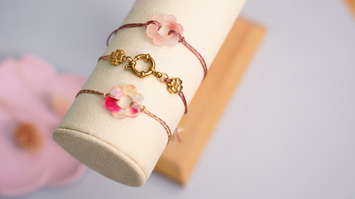 Esquema Trío de pulseras de verano en hilo del nylon