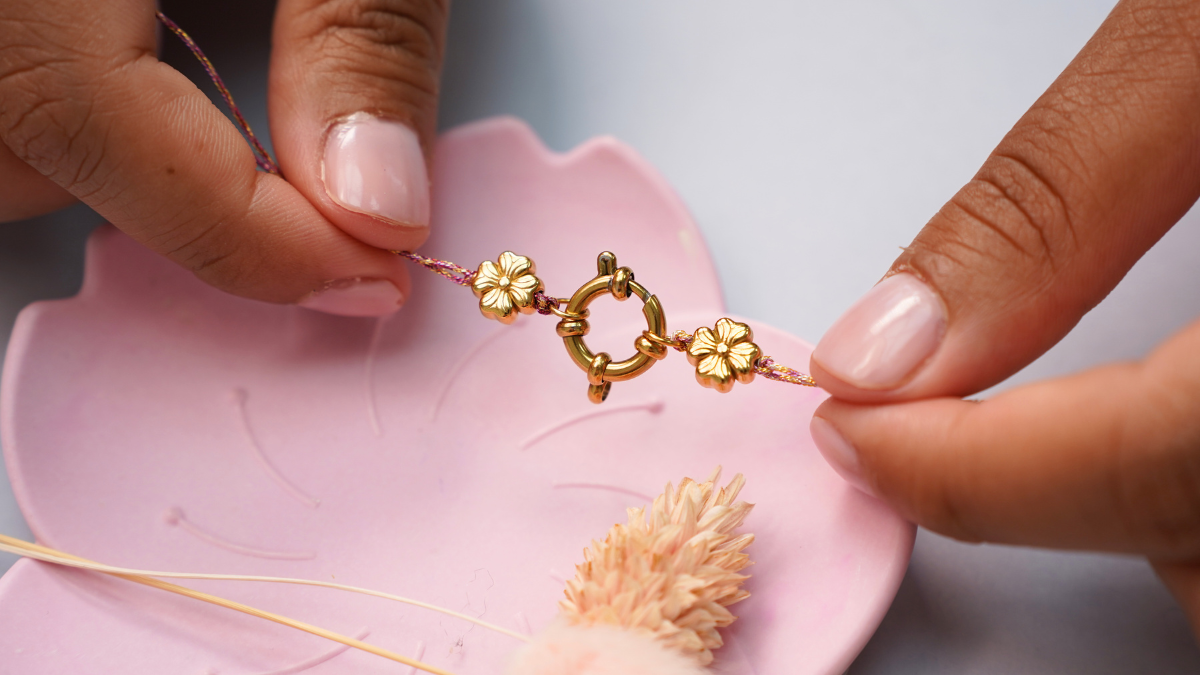 Trío de pulseras de verano en hilo del nylon : Paso 4