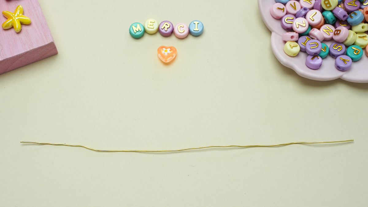 Llavero personalizado con nombre y cuentas de letras : Paso 1 Llavero personalizado con nombre y cuentas de letras : Paso 1