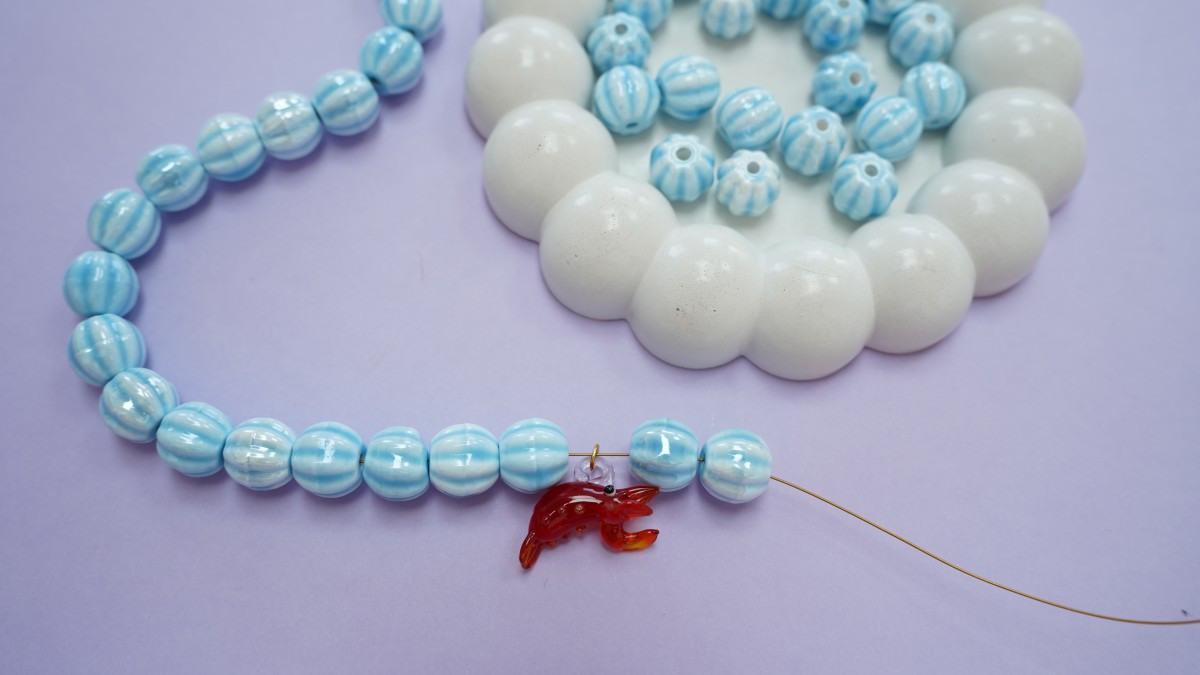 Collar de cuentas de cerámica con colgante de cristal : Paso 5 Collar de cuentas de cerámica con colgante de cristal : Paso 5
