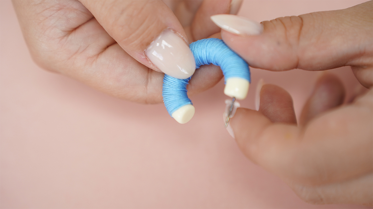 Pendientes vintage con hilo azul y del Dorado : Paso 3 Pendientes vintage con hilo azul y del Dorado : Paso 3