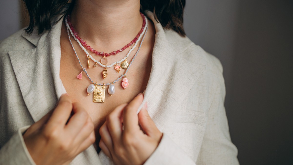 DIY stacking de colliers avec pierres gemmes, perles Miyuki et cordon