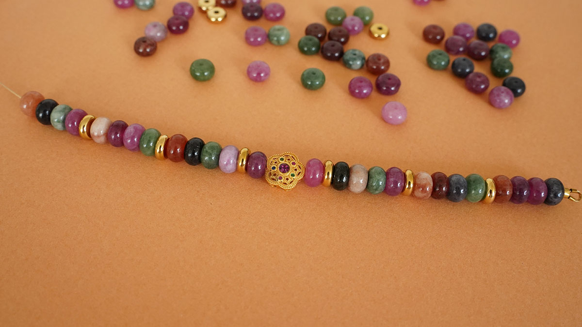 Pulsera de piedra natural y flor de perla : Paso 2 Pulsera de piedra natural y flor de perla : Paso 2