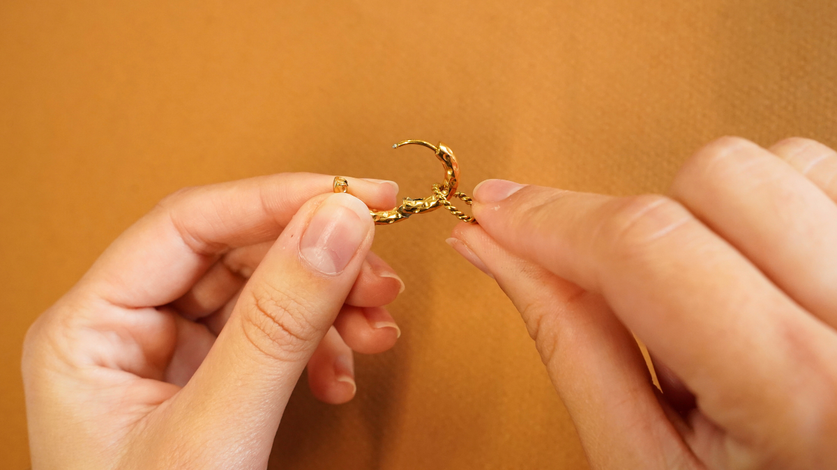 Pendientes colgantes asimétricos Lucky : Paso 1