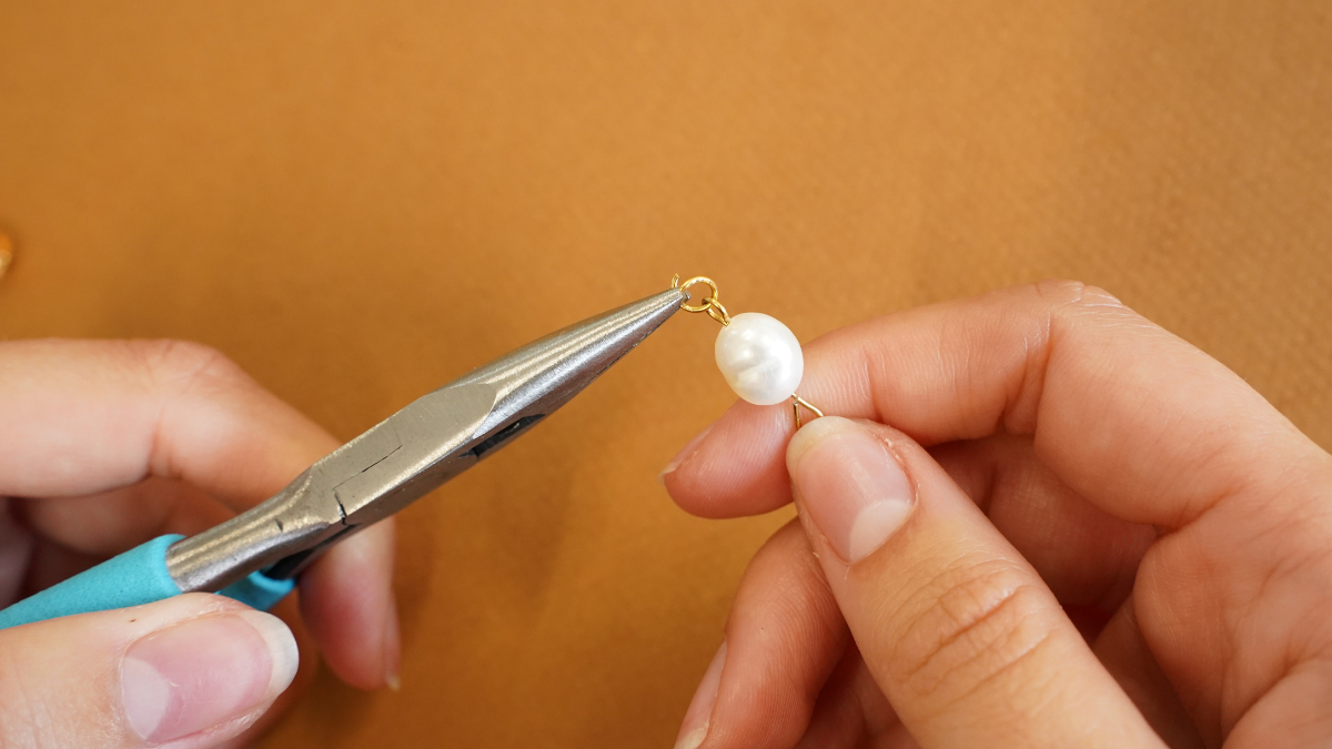 Pendientes colgantes asimétricos Lucky : Paso 8