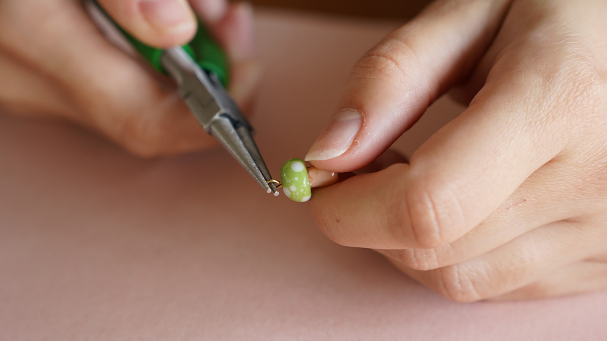 My DIY Jewellery - Kit de bisutería Collar Autumn Charms de acero inoxidable Dorado : Paso 4