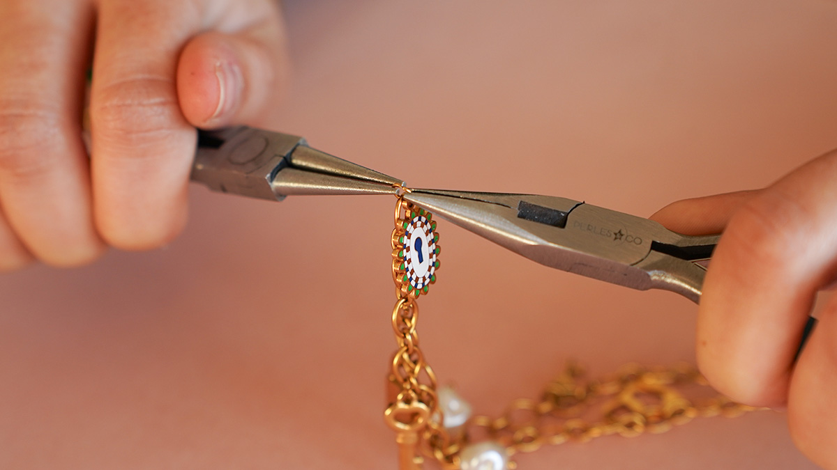 My DIY Jewellery - Kit de joyería Collar abalorios Llaves Acero Inoxidable Dorado : Paso 2 My DIY Jewellery - Kit de joyería Collar abalorios Llaves Acero Inoxidable Dorado : Paso 2