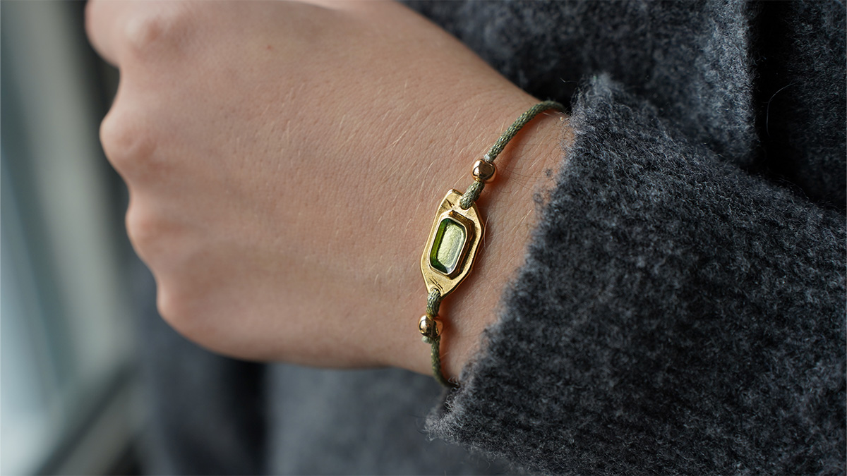 Esquema Pulsera de cordón con Entrepieza verde