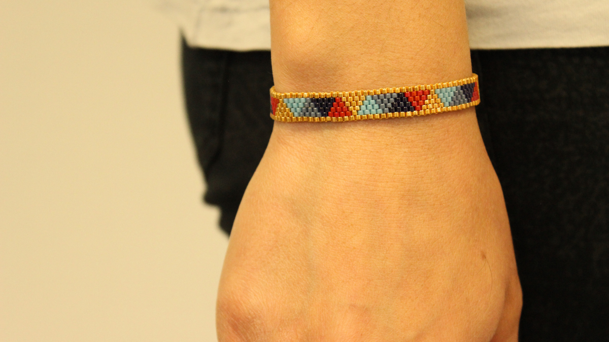 Esquema Pulsera triangular con perlas Miyuki 11/0 en par peyote Esquema Pulsera triangular con perlas Miyuki 11/0 en par peyote