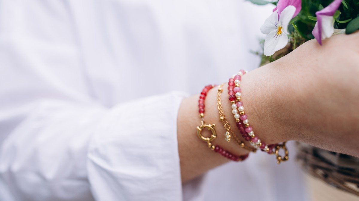 Surtido de pulseras de piedras naturales