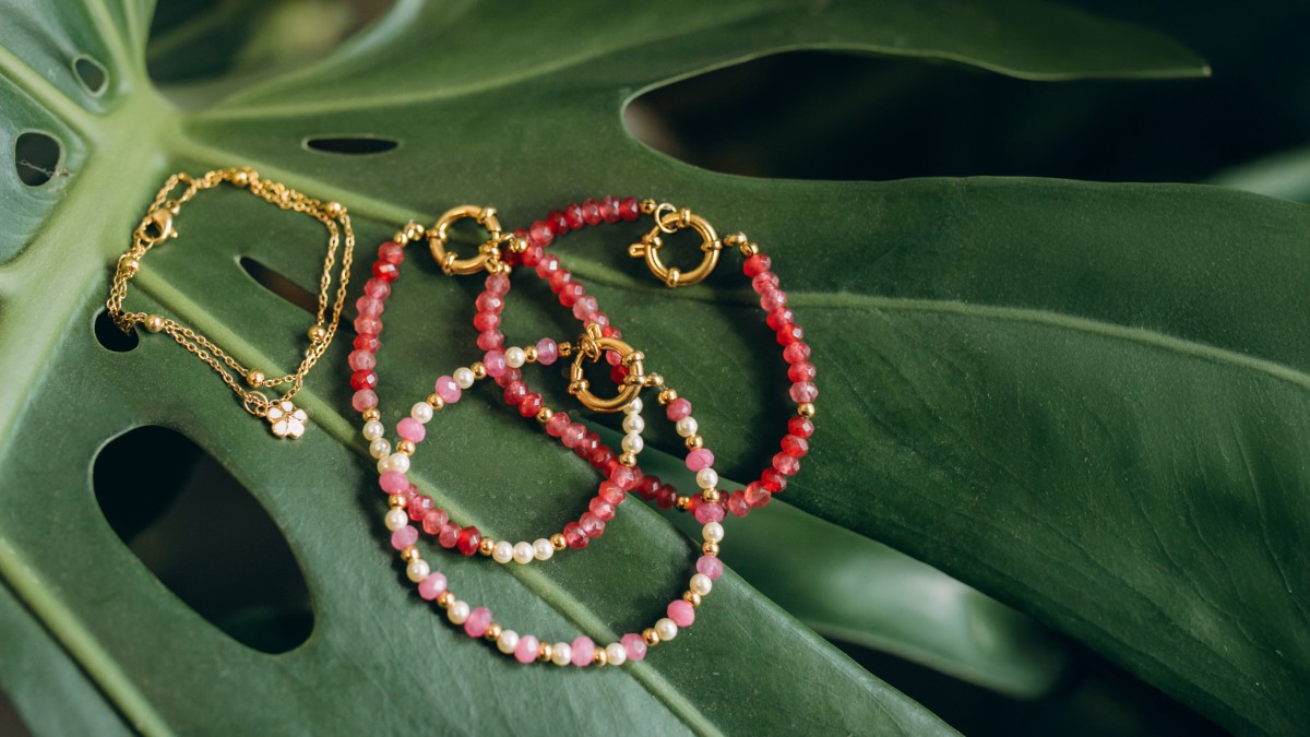 Esquema Surtido de pulseras de piedras naturales