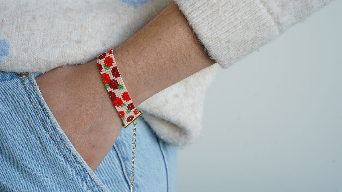 Puño de primavera en el telar