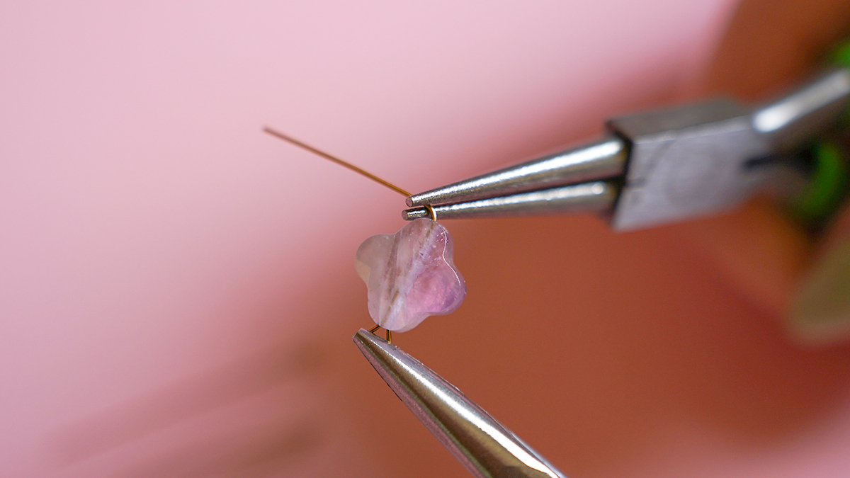 Collar de doble cadena con cuentas de trébol de piedra natural : Paso 2 Collar de doble cadena con cuentas de trébol de piedra natural : Paso 2