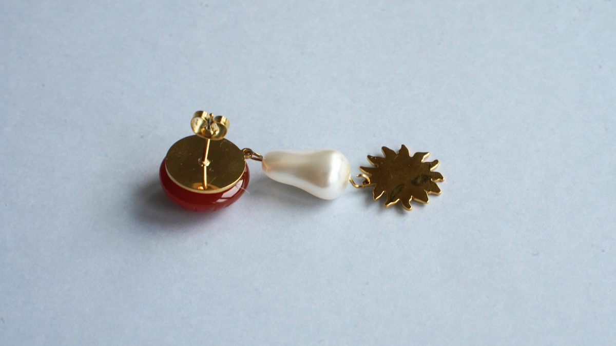 Pendientes asimétricos de cornalina y nácar Swarovski : Paso 4 Pendientes asimétricos de cornalina y nácar Swarovski : Paso 4