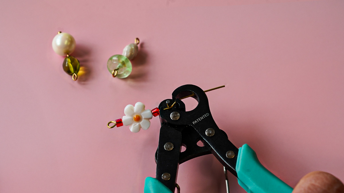 Pendientes coloridos y asimétricos : Paso 2