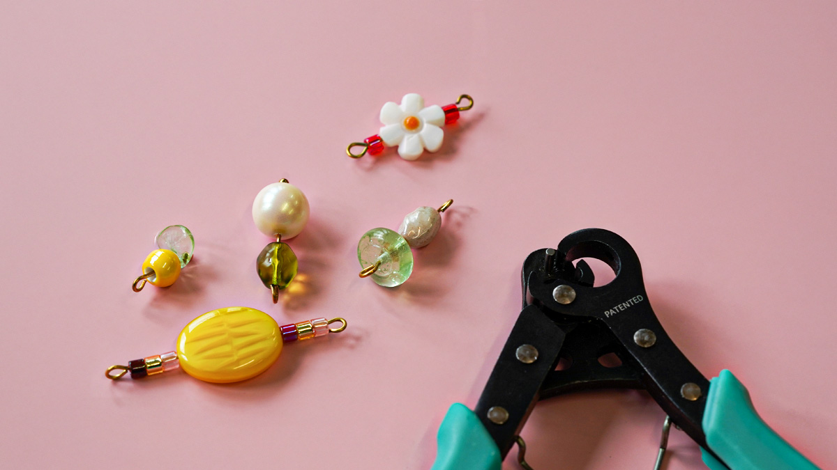 Pendientes coloridos y asimétricos : Paso 1