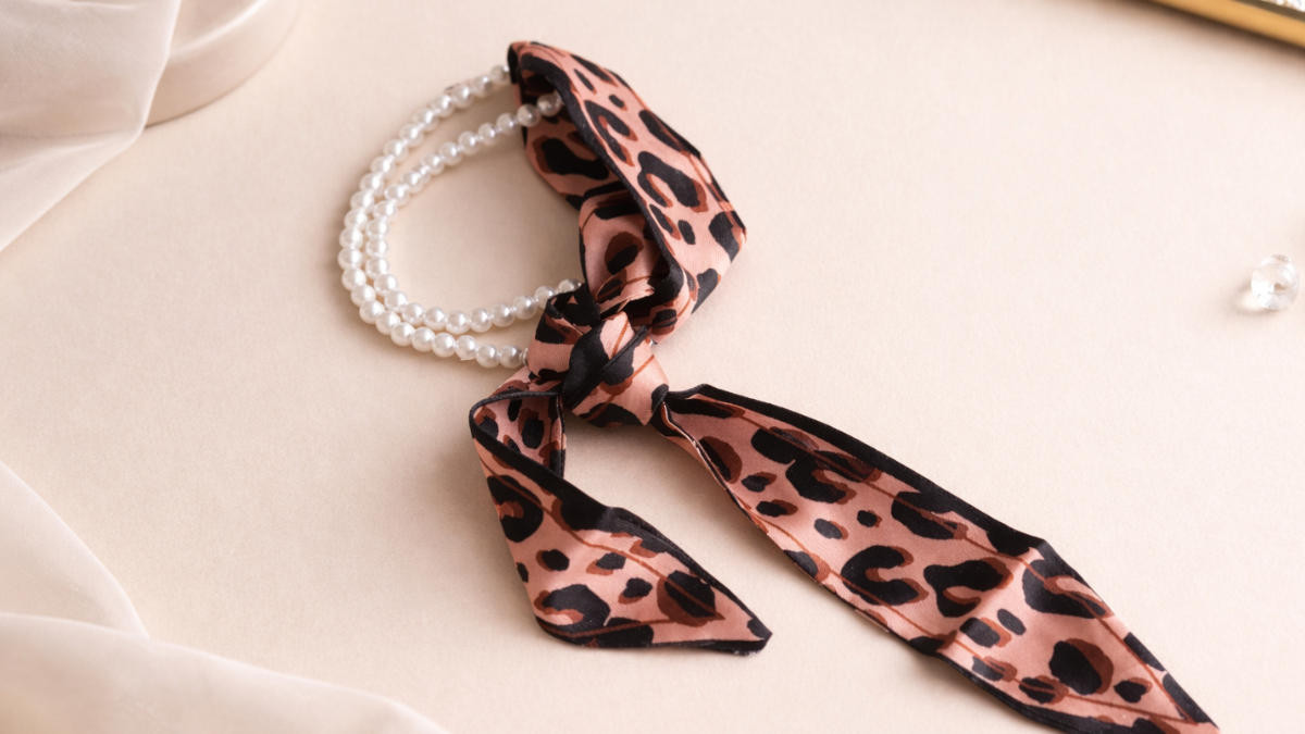 Esquema DIY Collar de perlas y pañuelo