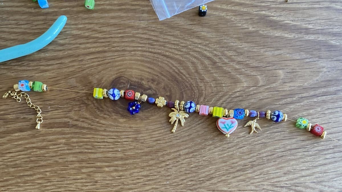 Pulsera multicolor con cuentas de vidrio, acero y cerámica : Paso 7 Pulsera multicolor con cuentas de vidrio, acero y cerámica : Paso 7
