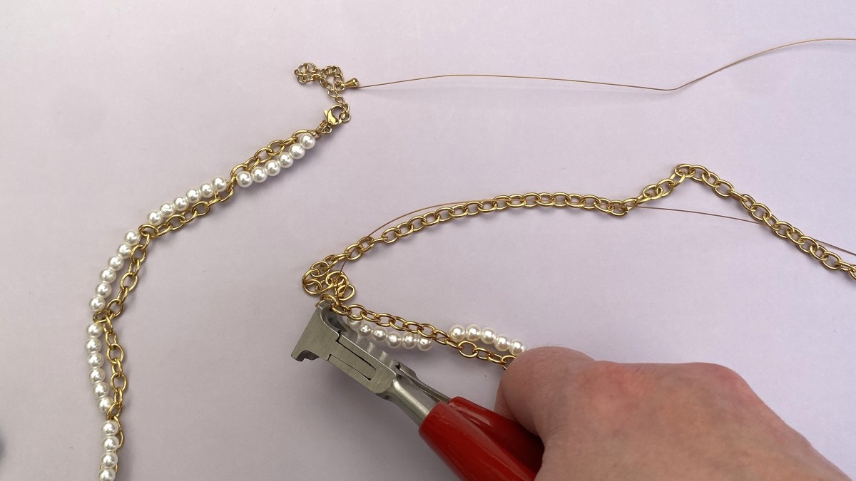 Collar de limones de acero inoxidable, con imitaciones de perlas y cuentas de cerámica : Paso 7
