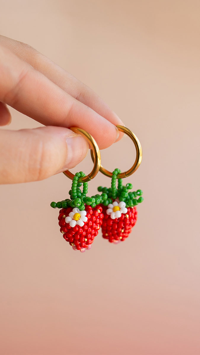 Tejido de fresas 3D en peyote circular