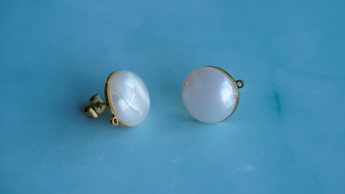 Tutorial de manualidades: 3 modelos de pendientes con cuentas y cabujones de resina : Paso 2 Tutorial de manualidades: 3 modelos de pendientes con cuentas y cabujones de resina : Paso 2