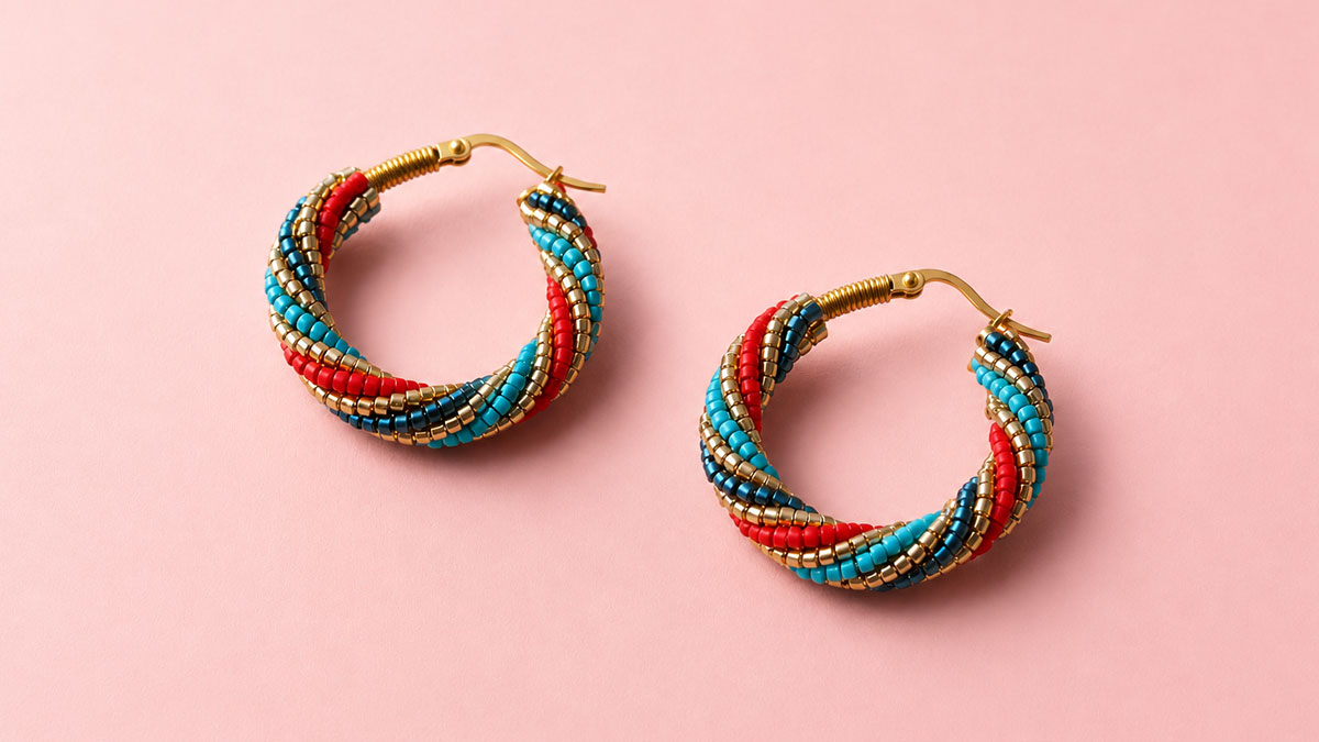 Esquema Pendientes de aro con diseño «herringbone twist» de Miyuki Delica 11/0 Esquema Pendientes de aro con diseño «herringbone twist» de Miyuki Delica 11/0