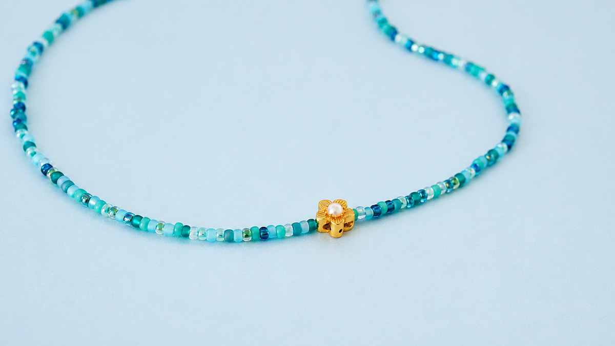Collar de Rocalla Miyuki de color turquesa : Paso 2