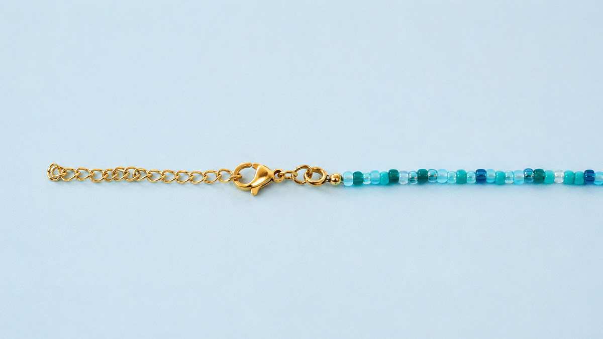 Collar de Rocalla Miyuki de color turquesa : Paso 3
