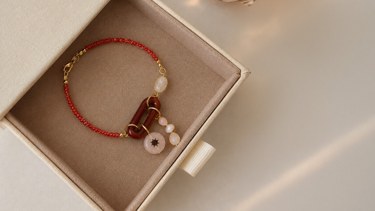 Pulsera de imitación de cornalina con eslabones de jaspe y dijes Pulsera de imitación de cornalina con eslabones de jaspe y dijes