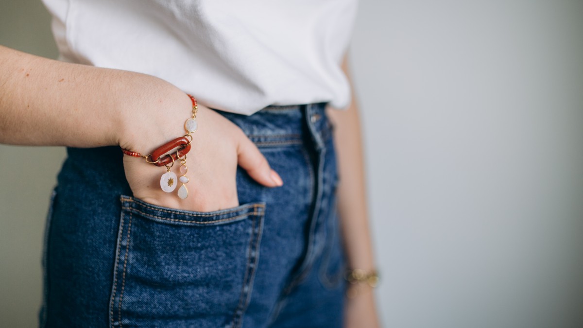 Esquema Pulsera de imitación de cornalina con eslabones de jaspe y dijes