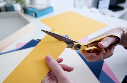 Creación de una encimera de terrazo con resina Pebeo : Paso 3